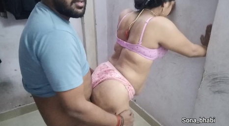 Sona_bhabi's Indian Desi Bhabhi Romp in Saree - Hardcore Indian Desi Pornhub Fresh Movie