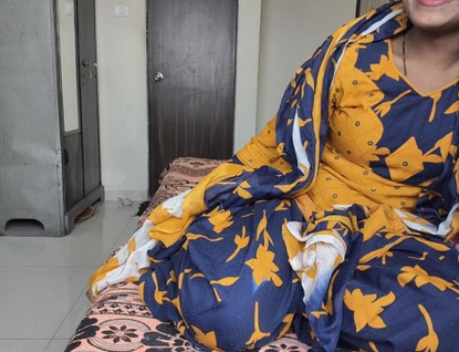 Desi Indian Kamwali seduces her possessor with steamy hookup & rough sex
