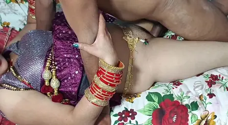 Lalitabhabhi's first time in the gonzo vid, her tight pussy getting filled up with cum